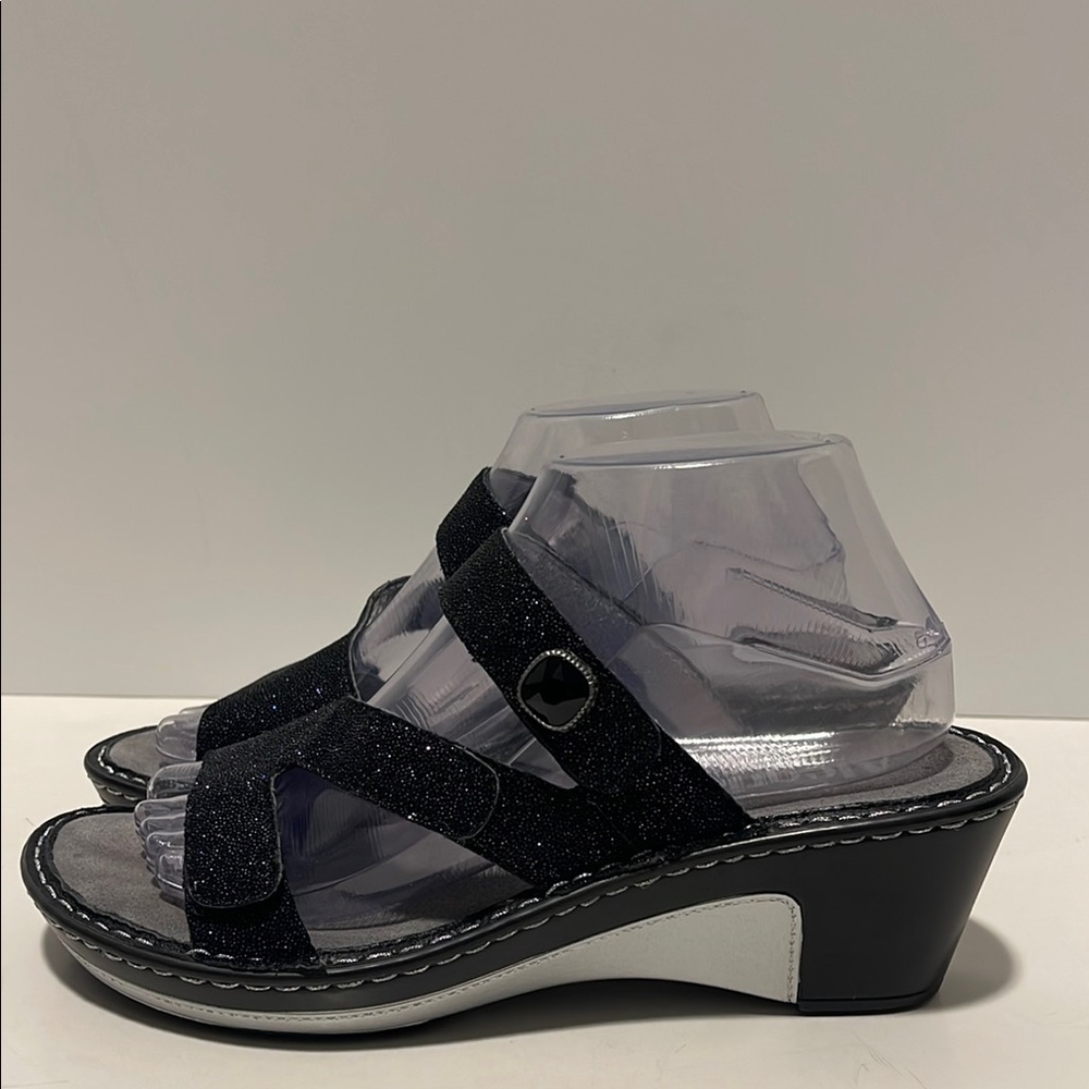Algeria Lot 699 Loti Glitteroti Leather Wedge Sandals Women’s EUR 38 US 8-8.5